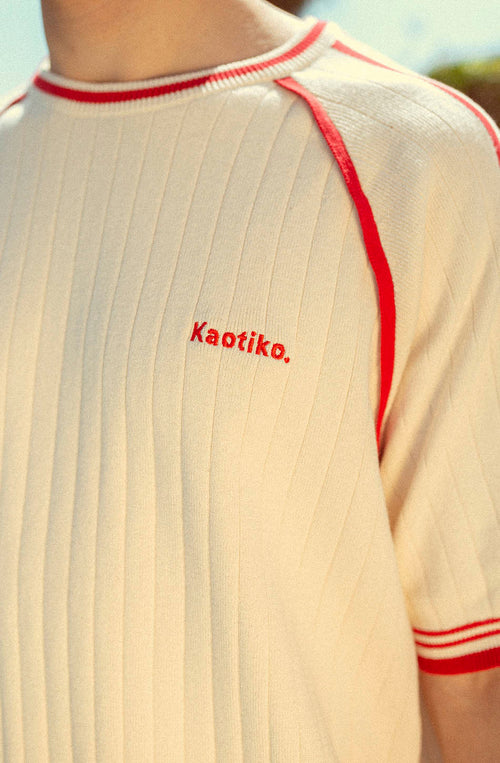 Camiseta Vintage Ivory/ Red