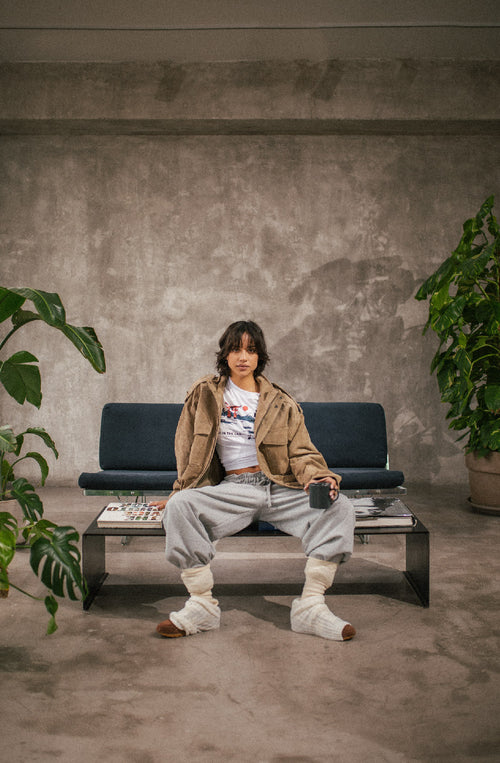 Weißes T-Shirt im Landschaftsstil