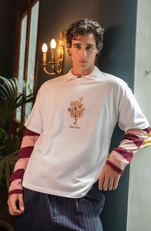 Kurzes T-Shirt aus Bio-Baumwolle mit Blumenmuster in Weiß