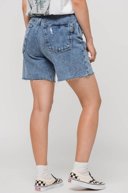 Short mi-long en jean vintage