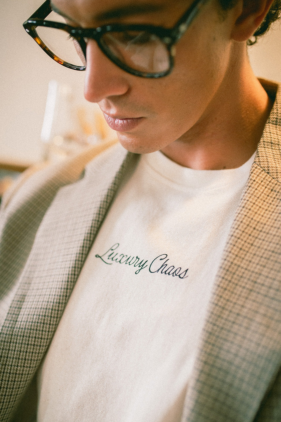 Luxus-T-Shirt aus Bio-Baumwolle „Chaos“ in Elfenbein