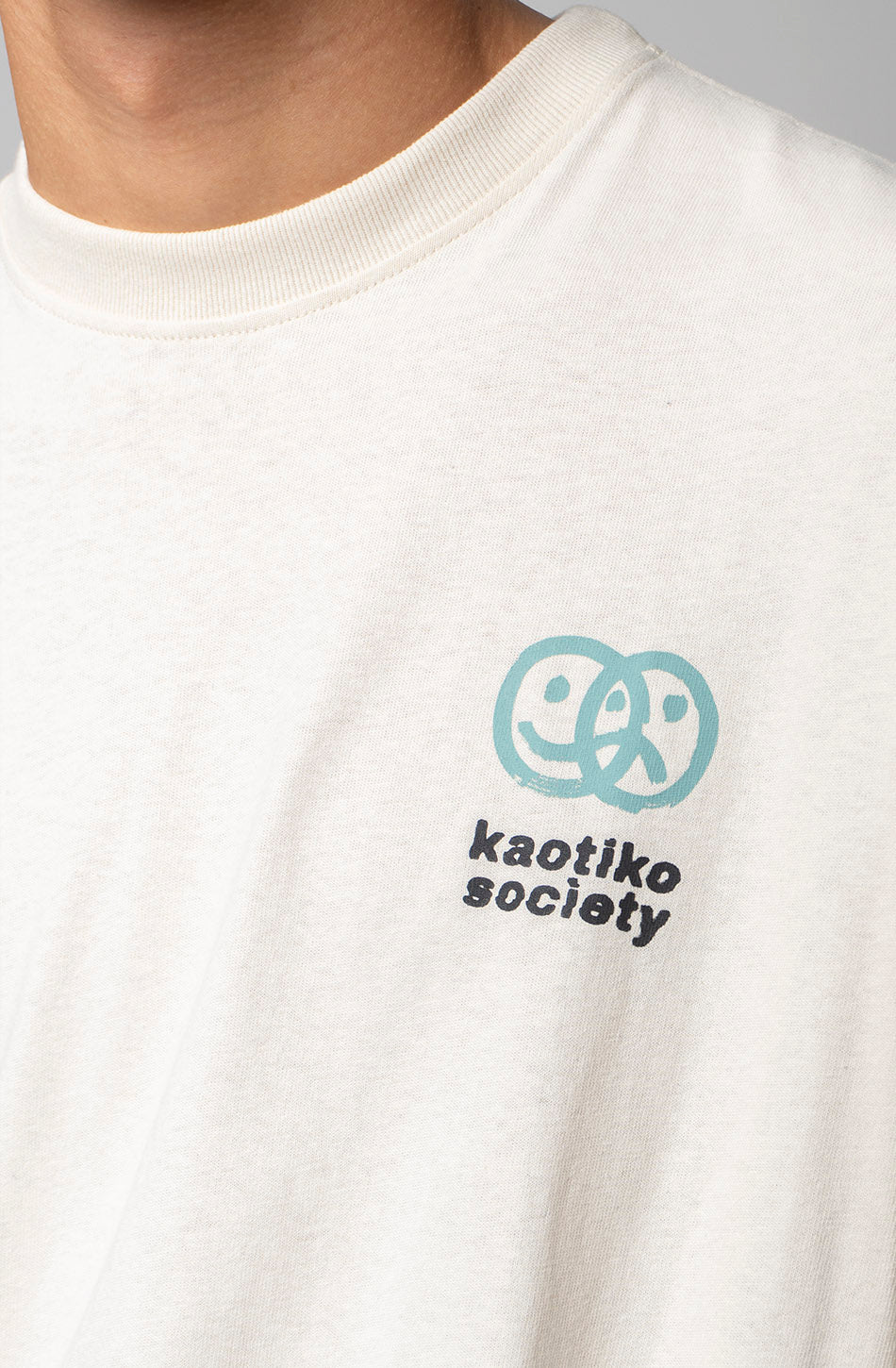 Disconnected Your Vision Elfenbeinfarbenes T-Shirt aus Bio-Baumwolle