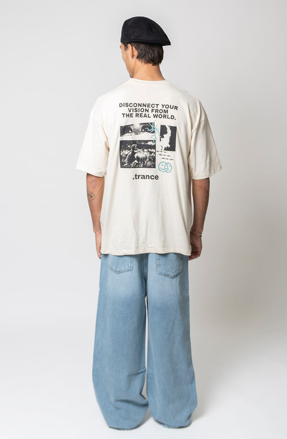 Disconnected Your Vision Elfenbeinfarbenes T-Shirt aus Bio-Baumwolle