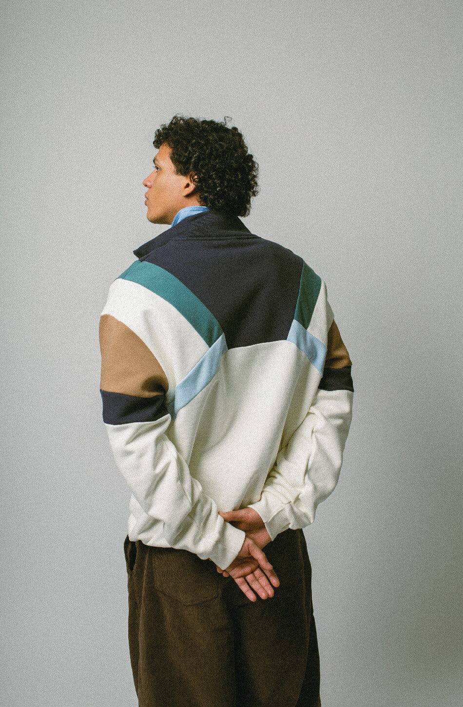 Aleck ivory/Navy sweatshirt