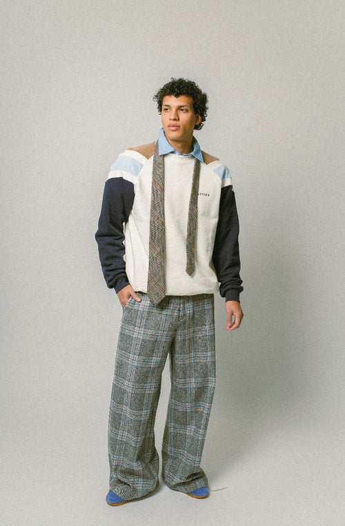 Rocco Elfenbein/Marineblaues Sweatshirt