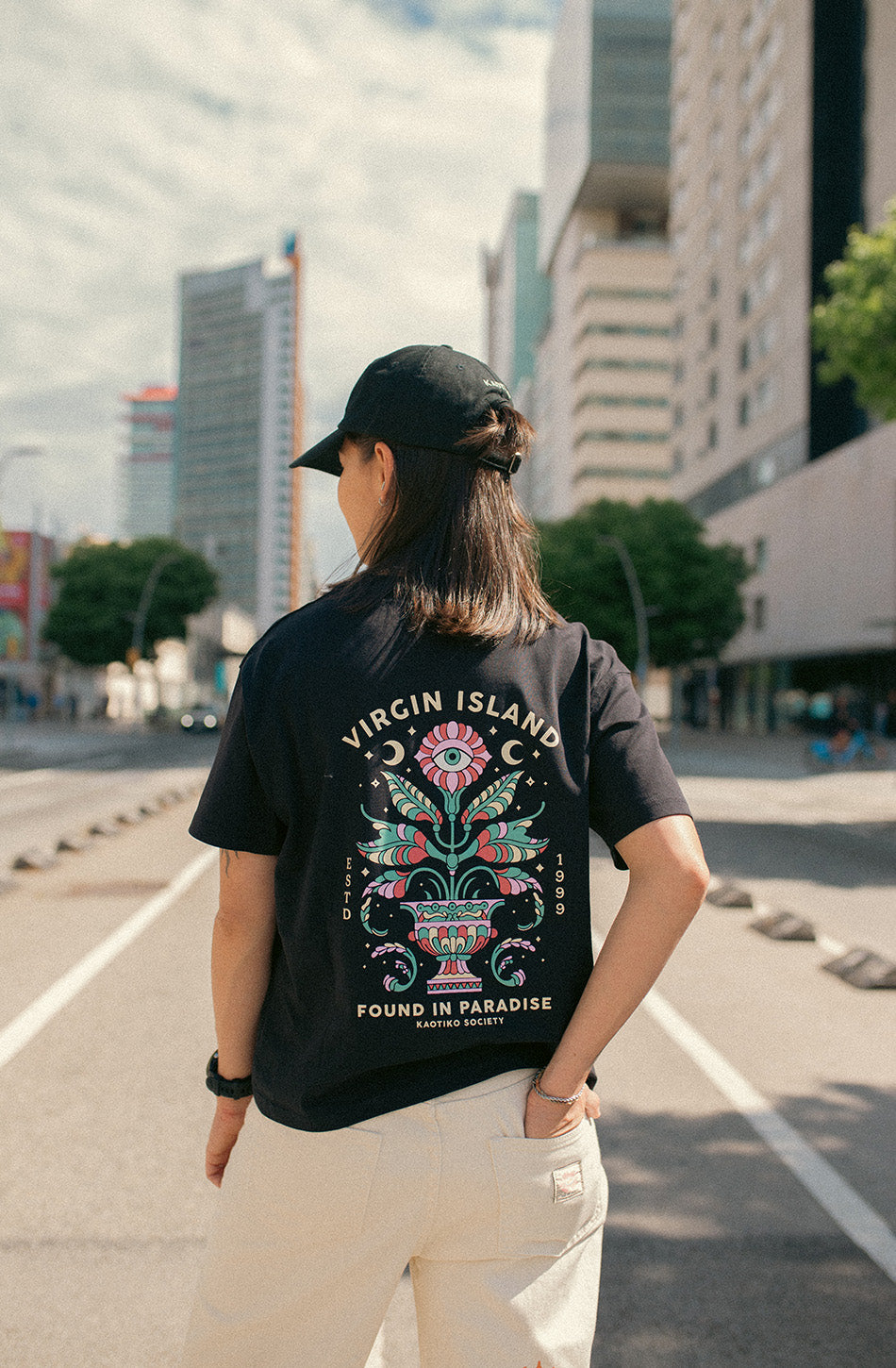 T-shirt Washed Found In Paradise Black