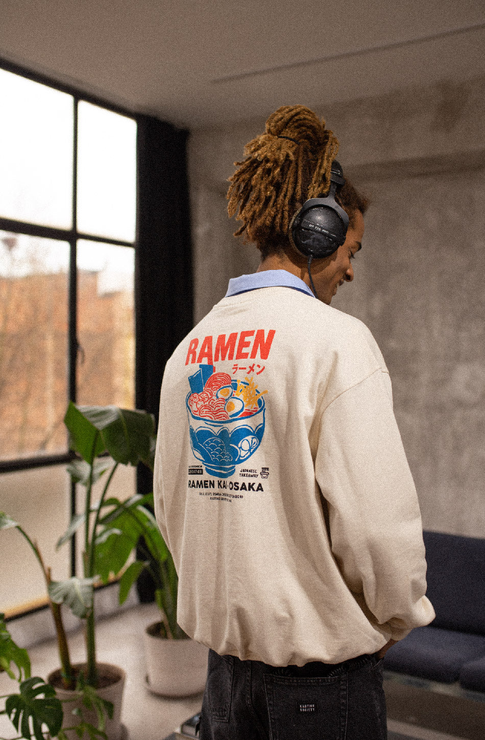 Ramen Osaka Ivory Sweatshirt - Kaotiko