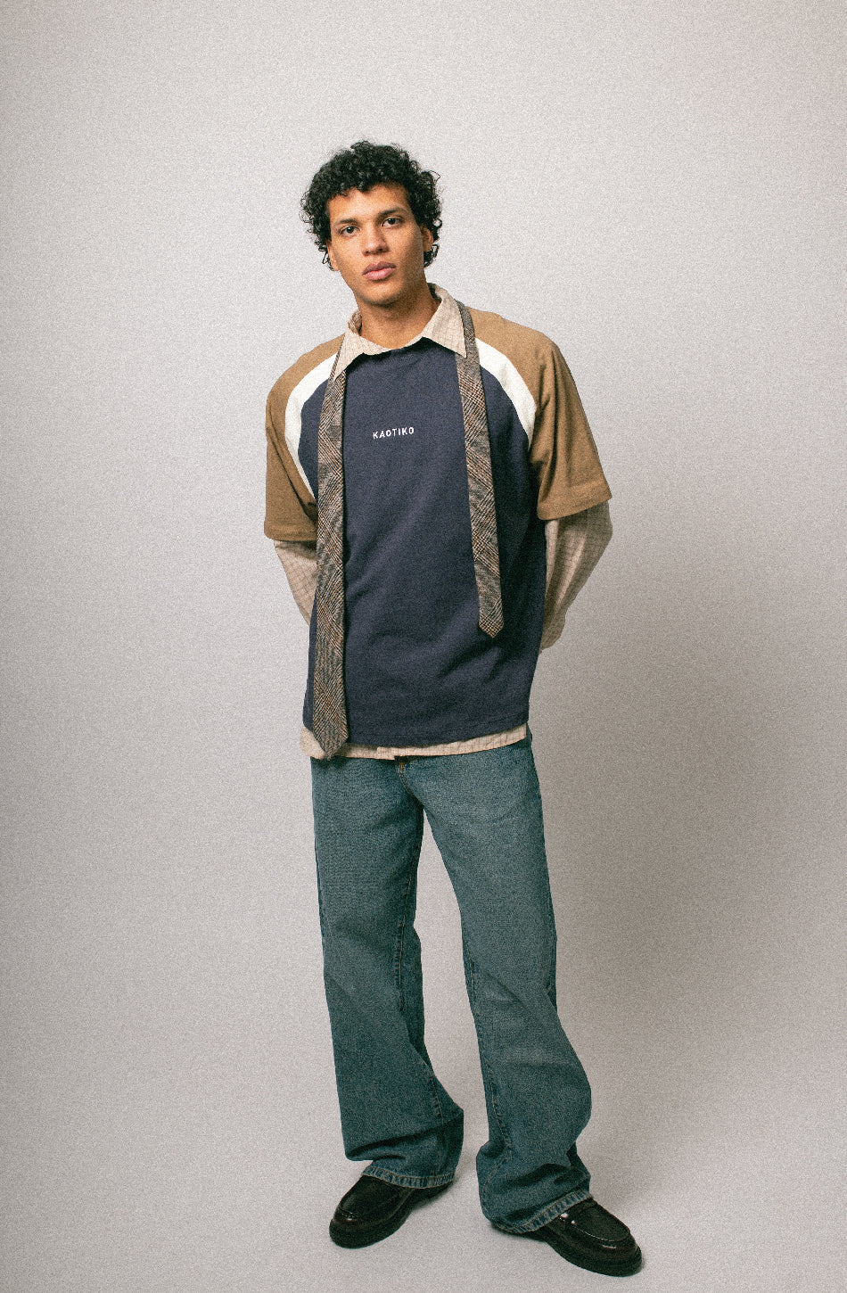 T-shirt court Lennox bleu marine/camel 