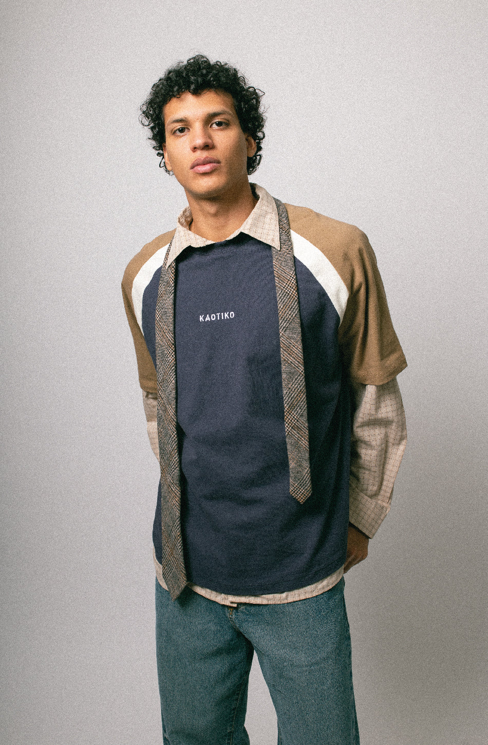T-shirt court Lennox bleu marine/camel 
