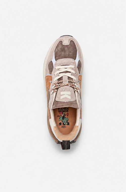 Zapatillas Vancouver Multi Suede French Roast en ante y materiales combinados, con detalles marrón, beige, camel y crudo y logo Kaotiko lateral.
