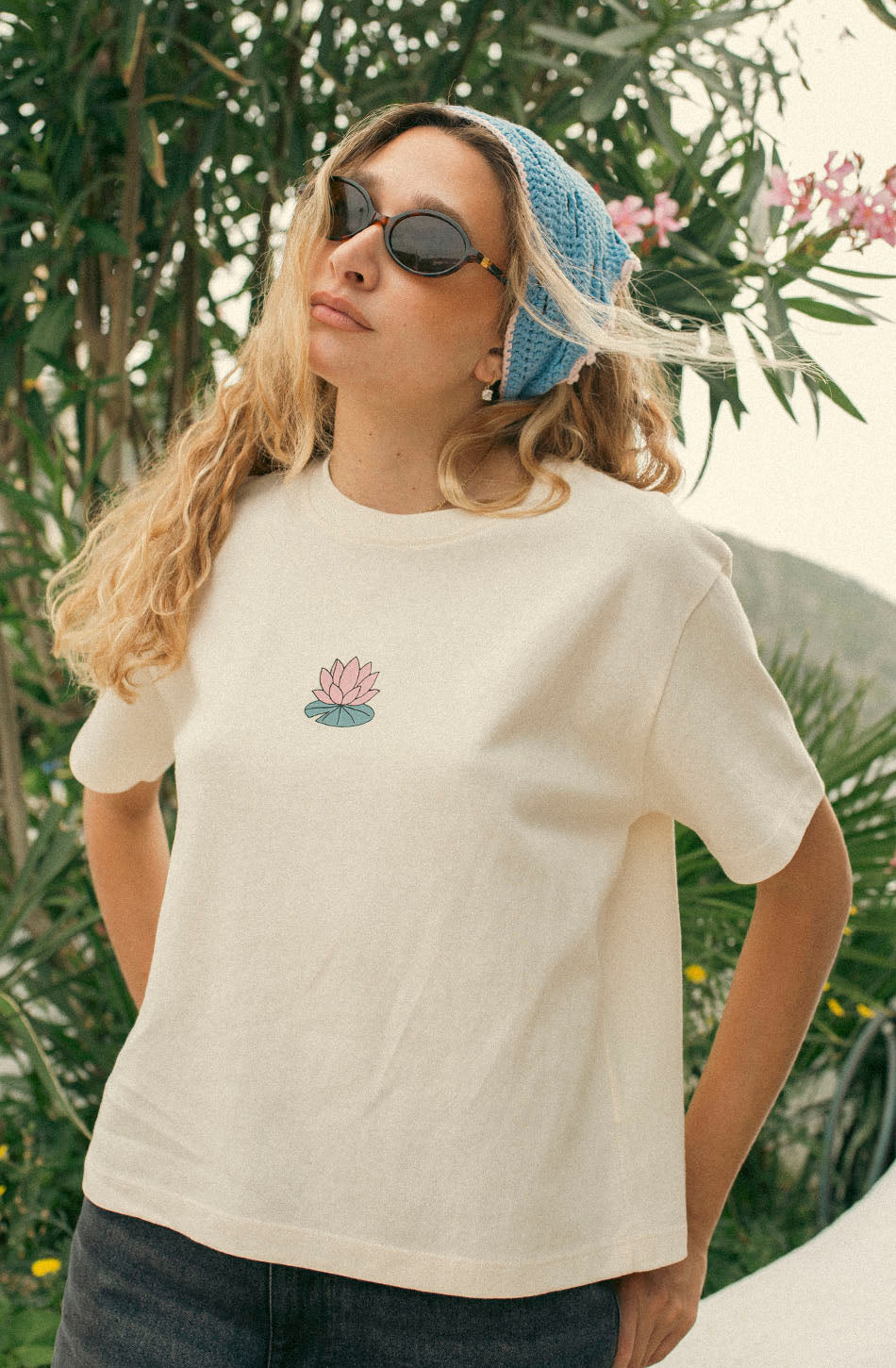 Camiseta Flowers Delivery Organic Cotton