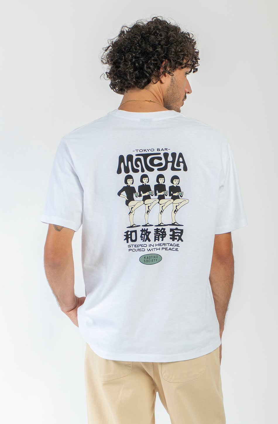 Camiseta Regular Matcha Tokyo White para hombre con diseño gráfico inspirado en Japón Kaotiko BCN