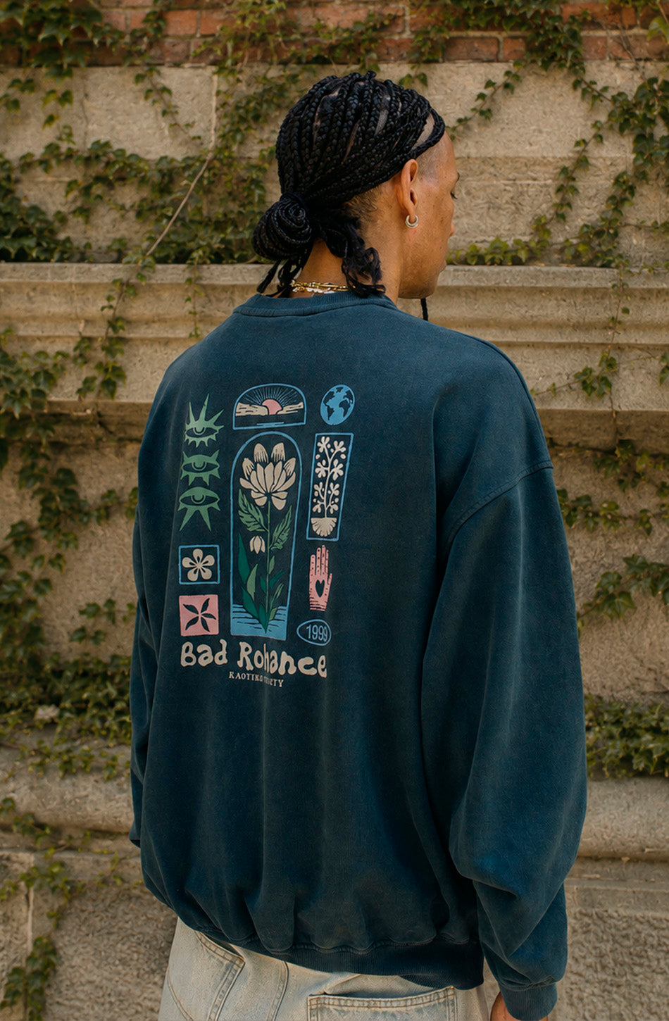Sweat Oversize Geometric Flower Dark