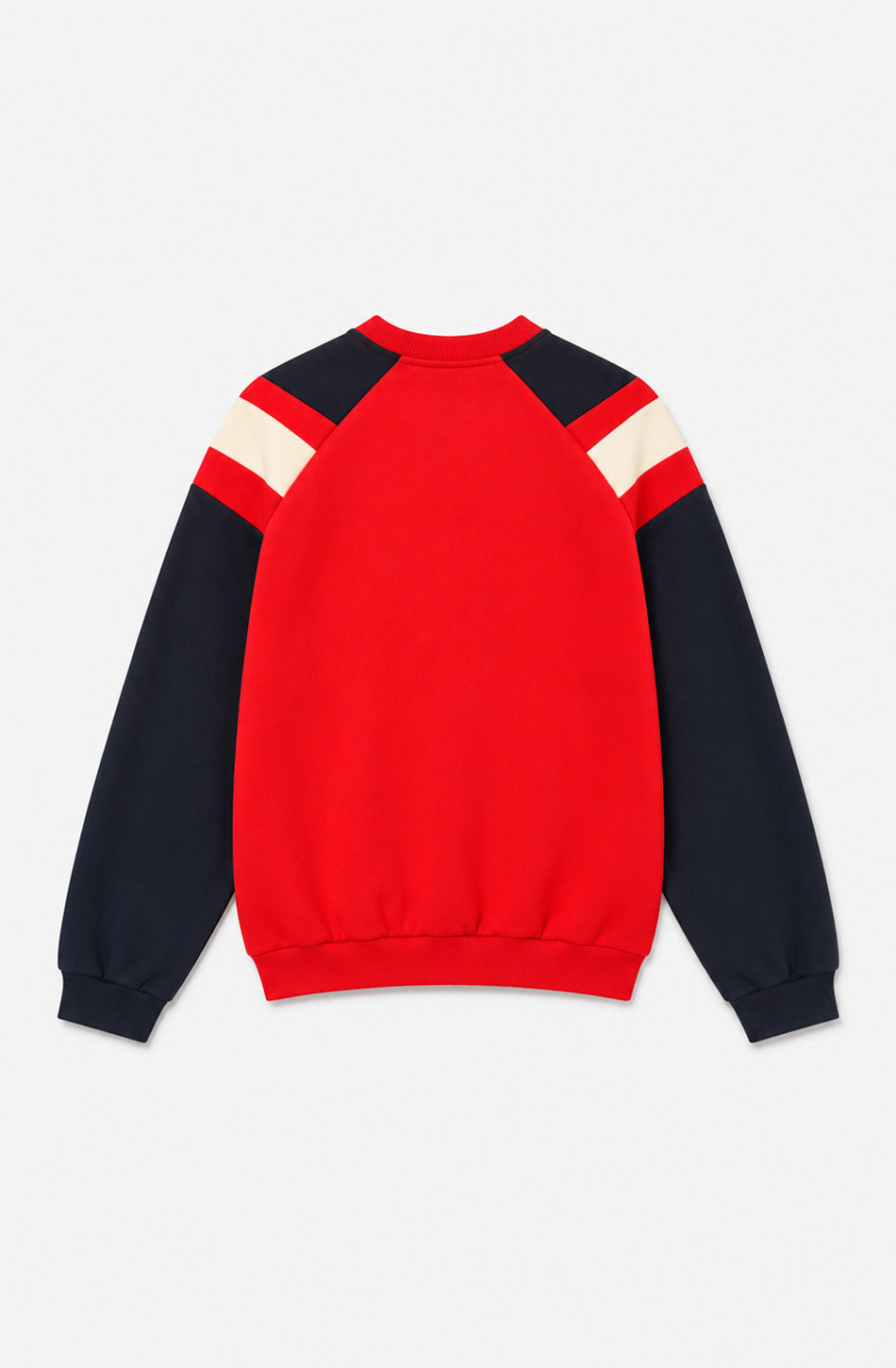 Sudadera unisex Rocco roja con mangas azul marino, franjas crudas en los hombros, cuello redondo y logo Kaotiko en el pecho.